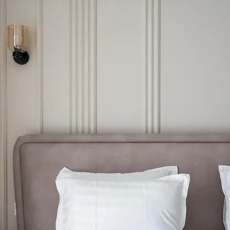 Wheat Of Coffee With King Bed In Ocp Apartment Bucharest