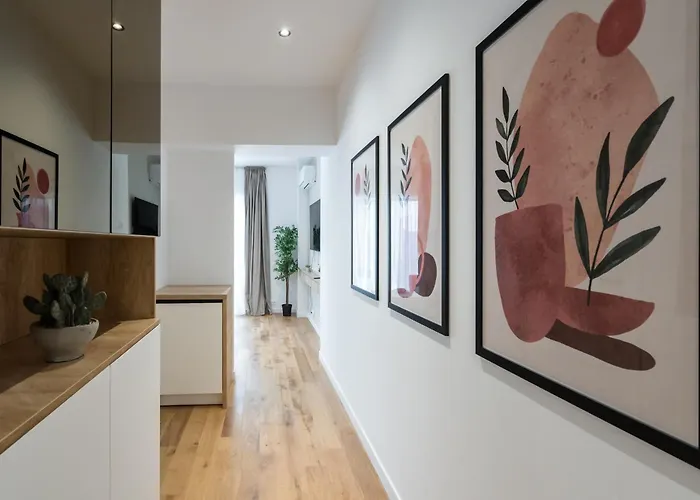 Wheat Of Coffee With King Bed In Ocp