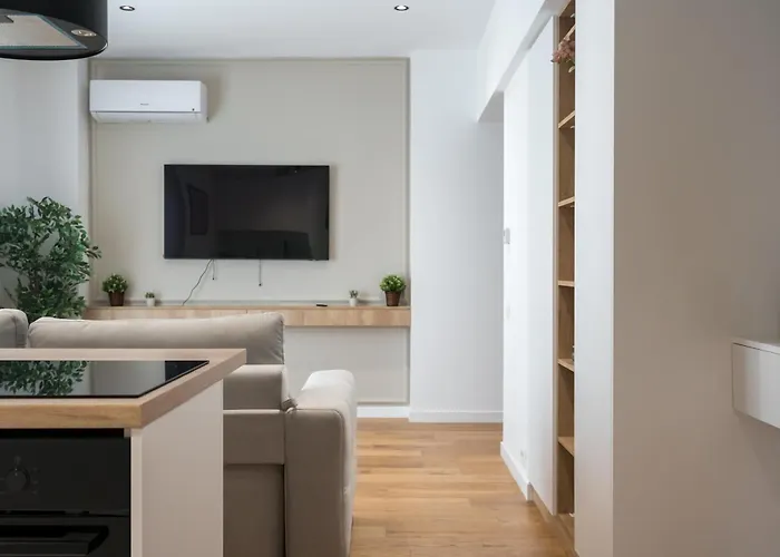 Wheat Of Coffee With King Bed In Ocp