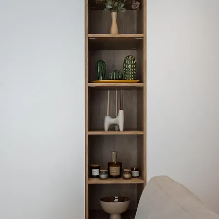 Wheat Of Coffee With King Bed In Ocp Apartament