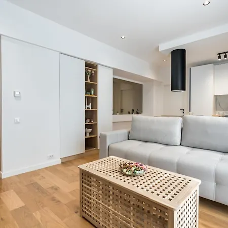 Wheat Of Coffee With King Bed In Ocp Bucharest